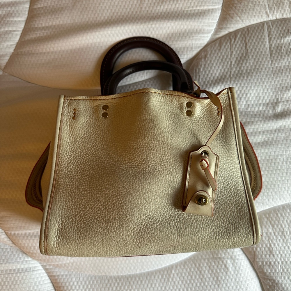 Coach Mini Rogue style# 20315